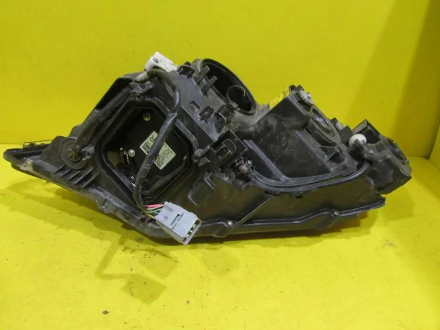 Фара правая для Lexus RX GGL10,15,16W, GYL10,15,16W (JDM) 2009-2014 на фотографиях