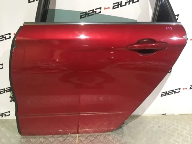 Дверь задняя левая для Citroen C4 Хэтчбек 2010-2016 на фотографиях