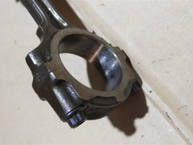 Шатун для Nissan Teana J31 2003-2007 на фотографиях