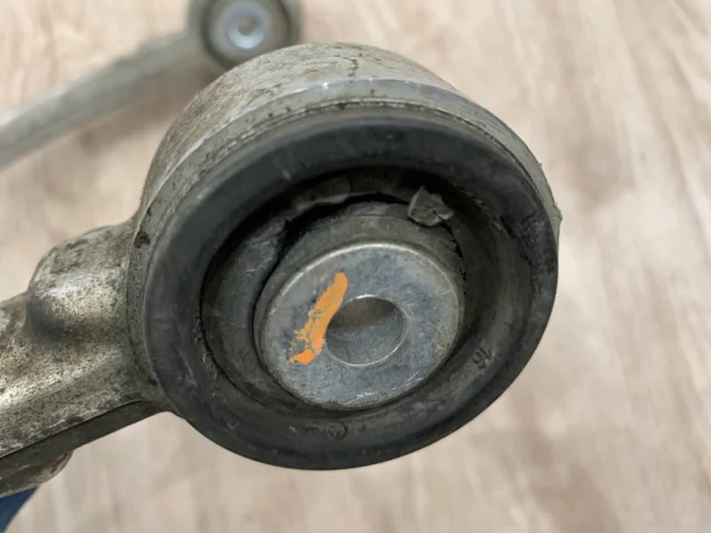 Рычаг передний левый верхний для Mercedes-Benz GL class X164 2006-2012 на фотографиях