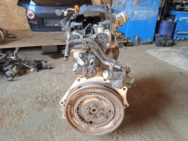 Двигатель для Skoda Rapid I NH3 2012-2017 на фотографиях