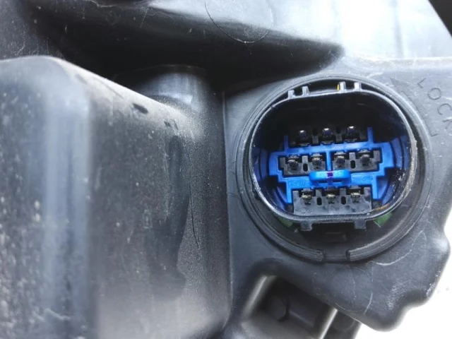 Фара ксенон левая для Hyundai Creta 2 SU2 2021+ на фотографиях