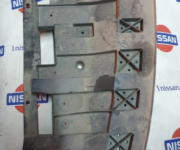 Спойлер переднего бампера для Nissan X-Trail T32 RU 2015-2022 на фотографиях