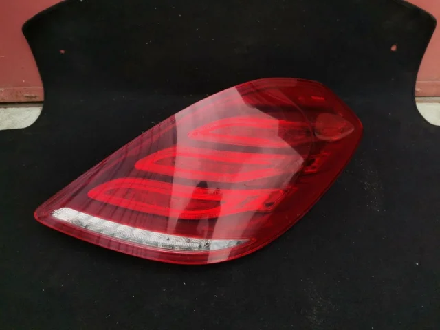 Стоп-сигнал правый для Mercedes-Benz S class W222 2013-2017 на фотографиях