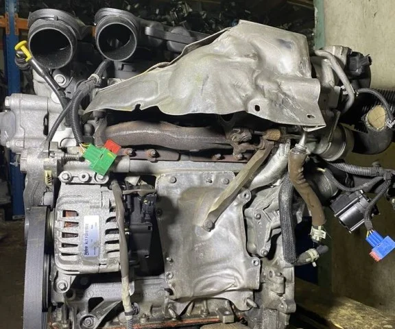 Двигатель для Citroen C4 Хэтчбек 2010-2016 на фотографиях