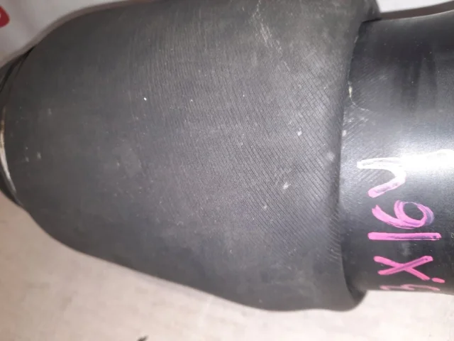 Пневмостойка задняя левая для Mercedes-Benz GL class X164 2006-2012 на фотографиях