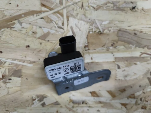 Датчик углового ускорения ESP для Mercedes-Benz GL class X164 2006-2012 на фотографиях