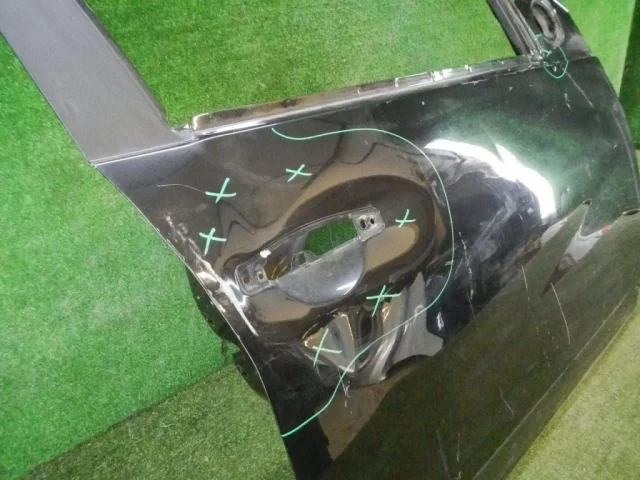 Дверь передняя правая для Renault Duster HM 2020+ на фотографиях