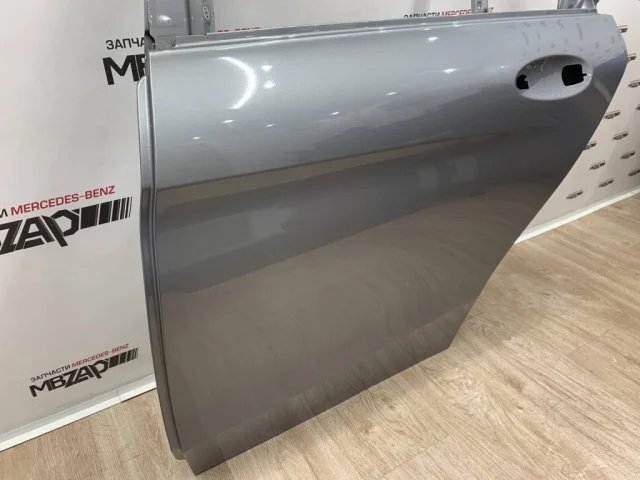 Двери для Mercedes-Benz C class C205 2014-2020 на фотографиях