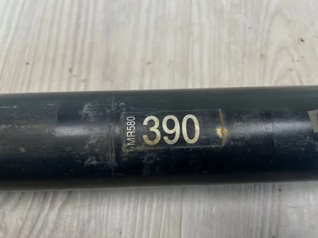 Карданный вал задний для Mitsubishi Pajero V70 5dr (JDM) 1999-2006 на фотографиях