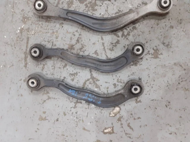 Рычаг задний правый нижний для Mercedes-Benz S class W220 1998-2005 на фотографиях