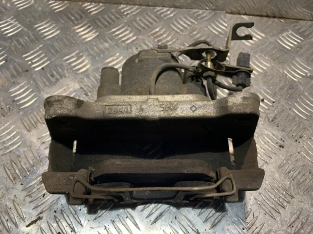 Суппорт передний левый для Audi A4 B5 Avant 1994-2001 на фотографиях