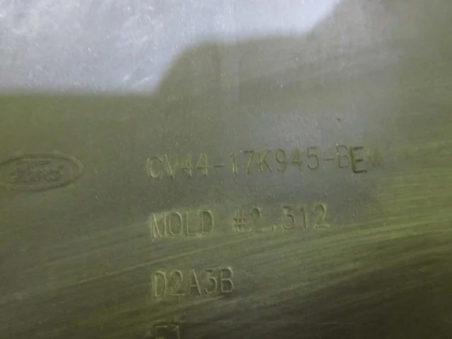 Накладка переднего бампера правая для Ford Kuga CBV 2008-2013 на фотографиях