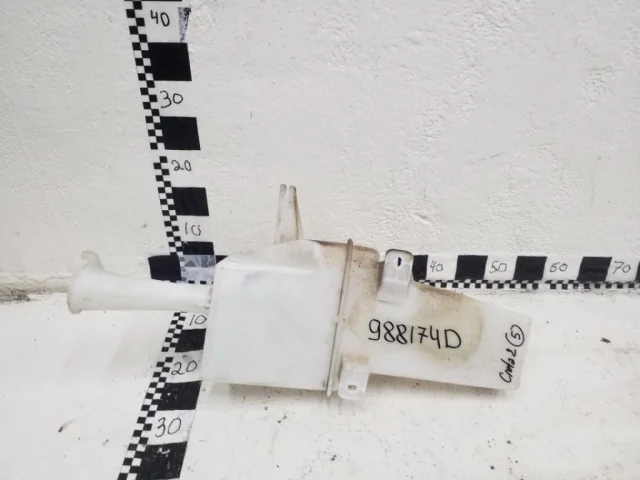 Бачок стеклоомывателя передний для Hyundai Creta 2 SU2 2021+ на фотографиях