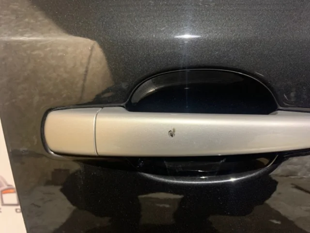 Двери для Citroen C4 Хэтчбек 2004-2011 на фотографиях