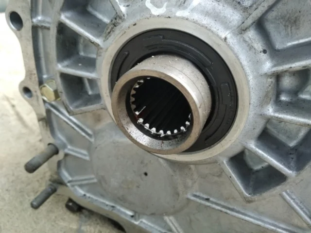 Раздатка для Mitsubishi Pajero V70 5dr (JDM) 1999-2006 на фотографиях