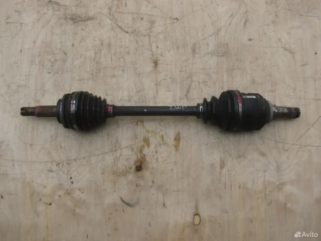 Привод передний левый для Toyota Avensis Седан T220 1997-2003 на фотографиях