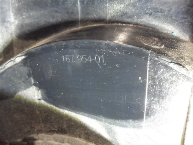 Фонарь подсветки номера правый для Volkswagen Passat Variant (B6, Typ 3C) 2004-2010 на фотографиях