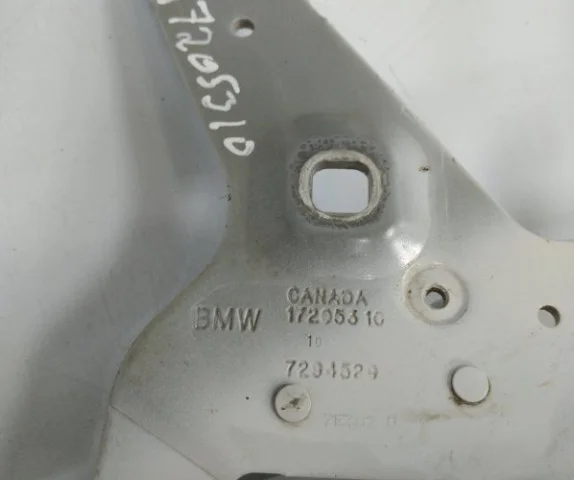 Петля капота левая для BMW X5 F15 (Ф15) 2013-2018 на фотографиях
