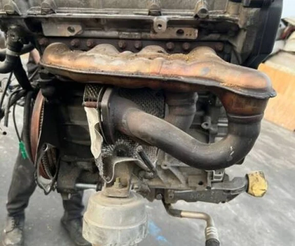 Двигатель для Audi A4 B6 Кабриолет 2000-2004 на фотографиях