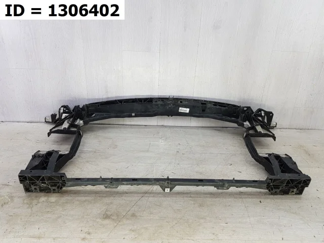 Панель радиатора (телевизор) для Audi A4 B9 Allroad Quattro 2016+ на фотографиях