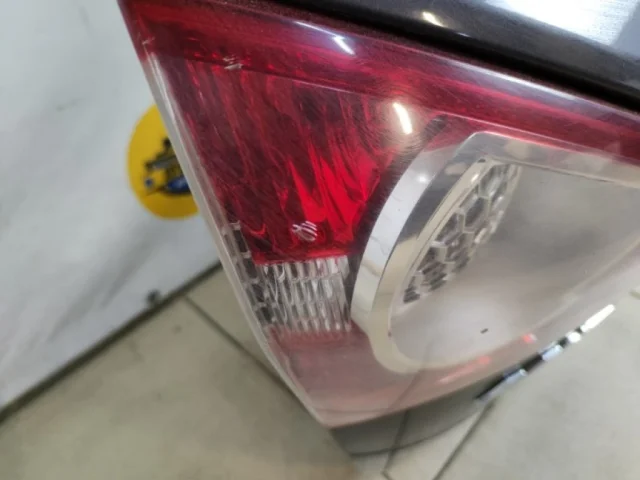 Крышка багажника для Ford Kuga CBV 2008-2013 на фотографиях