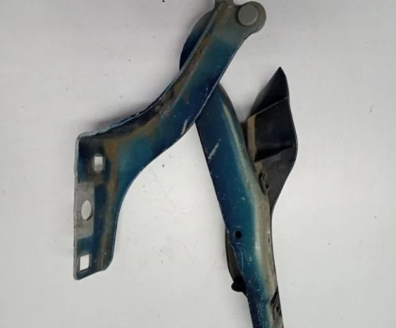 Петля капота левая для Peugeot 308 T7 Хэтчбек 2007-2014 на фотографиях