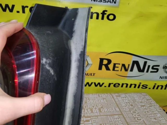 Фонарь левый для Renault Duster HM 2020+ на фотографиях