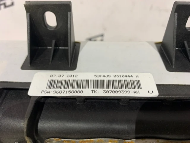 Подушка безопасности пассажира для Citroen C4 Седан 2010-2016 на фотографиях