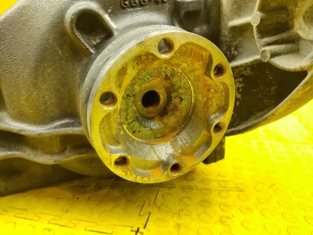 Рулевой редуктор для BMW 7er Е38 1994-2001 на фотографиях