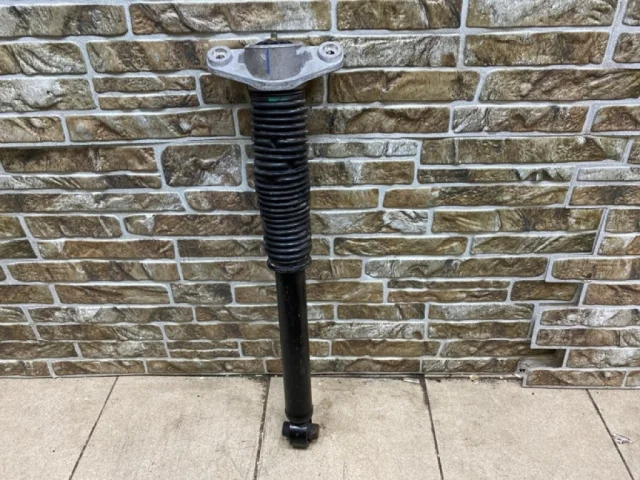 Амортизаторы задние (комплект) для Hyundai Tucson NX4 2020+ на фотографиях