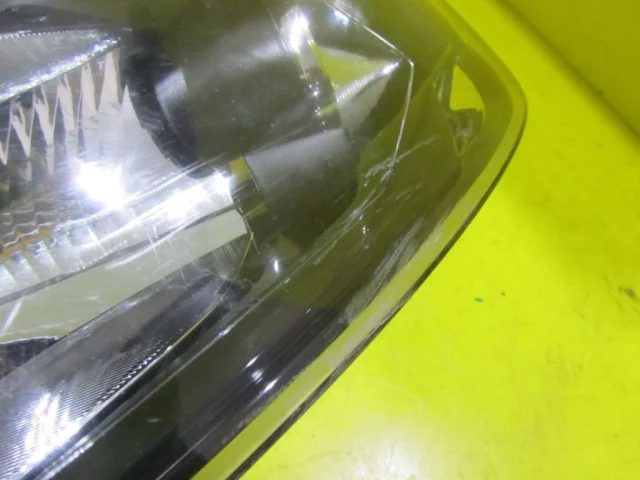 Фара правая для Volkswagen Polo V (6R) 2009-2014 на фотографиях