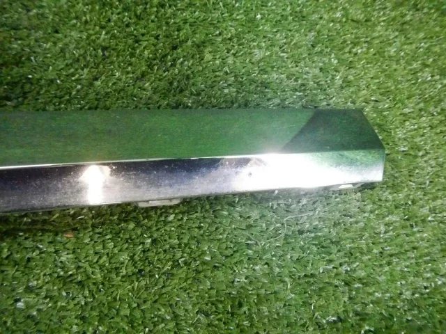 Молдинг заднего бампера для Volkswagen Touareg III (CR) 2018+ на фотографиях