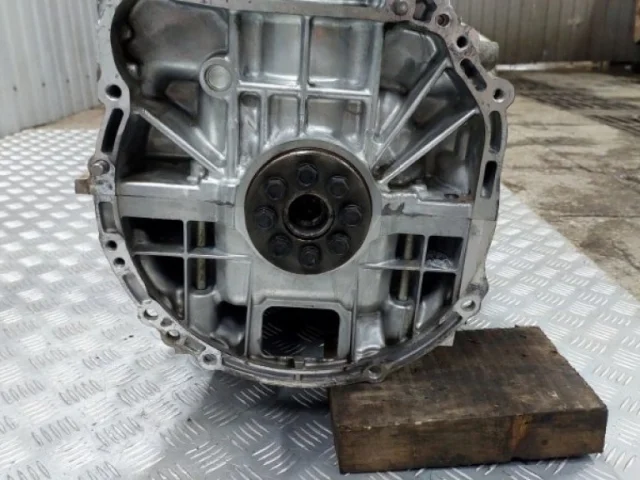 Двигатель без навесного для Toyota Camry XV50 II rest 2017-2018 на фотографиях