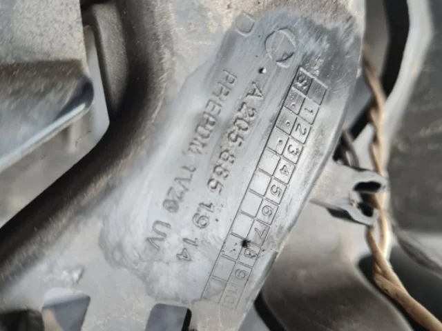 Бампер задний для Mercedes-Benz C class C205 2014-2020 на фотографиях