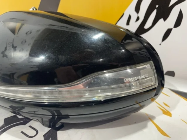 Стекла и зеркала для Mercedes-Benz S class W223 2021+ на фотографиях