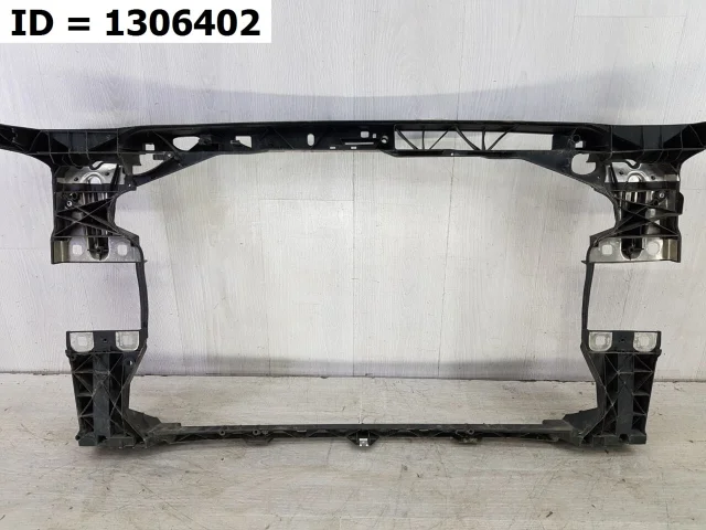 Панель радиатора (телевизор) для Audi A4 B9 Allroad Quattro 2016+ на фотографиях