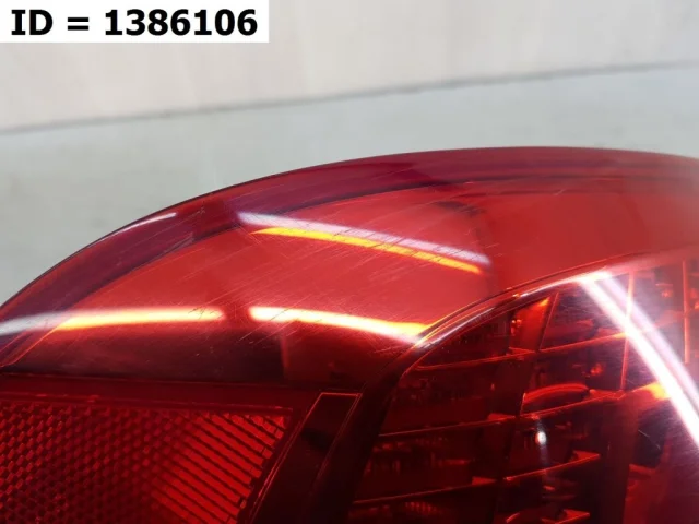 Фонарь внешний левый для Volkswagen Passat (B8) Variant 2014-2019 на фотографиях