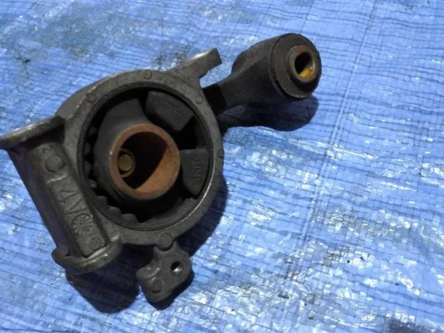 Подушка двигателя передняя левая нижняя для Nissan Teana J32 2008-2013 на фотографиях