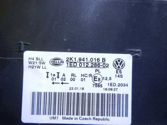 Фара правая для Volkswagen Caddy IV (2K) 2015-2020 на фотографиях