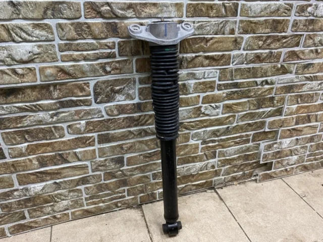 Амортизаторы задние (комплект) для Hyundai Tucson NX4 2020+ на фотографиях