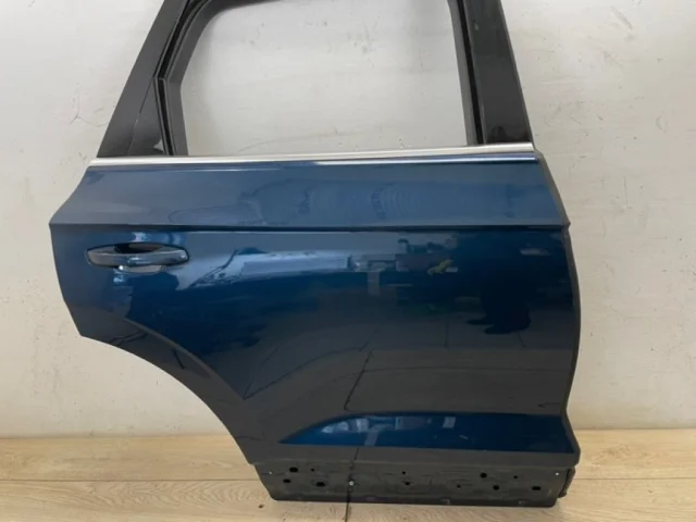 Дверь задняя правая для Volkswagen Touareg III (CR) 2018+ на фотографиях