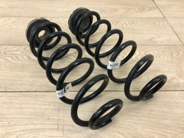 Пружина амортизатора задняя для Audi A4 B9 Allroad Quattro 2016+ на фотографиях