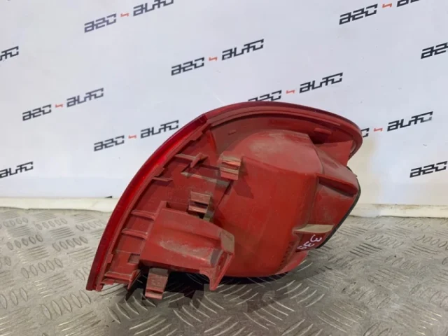 Фонарь внешний левый для Volkswagen Passat Variant (B6, Typ 3C) 2004-2010 на фотографиях