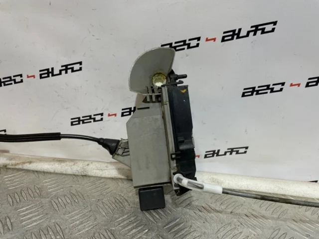 Замок передней левой двери для Citroen C4 Хэтчбек 2010-2016 на фотографиях