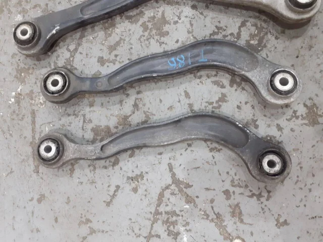 Рычаг задний правый нижний для Mercedes-Benz S class W220 1998-2005 на фотографиях