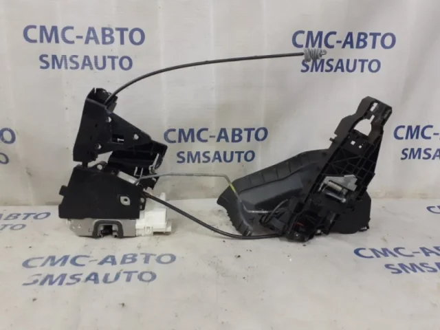 Замок двери задней правой для Mercedes-Benz M class W164 2005-2011 на фотографиях