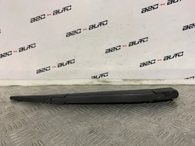 Щетка стеклоочистителя задняя для Peugeot 308 T7 Хэтчбек 2007-2014 на фотографиях