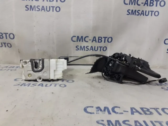 Замок двери задней правой для Mercedes-Benz M class W164 2005-2011 на фотографиях