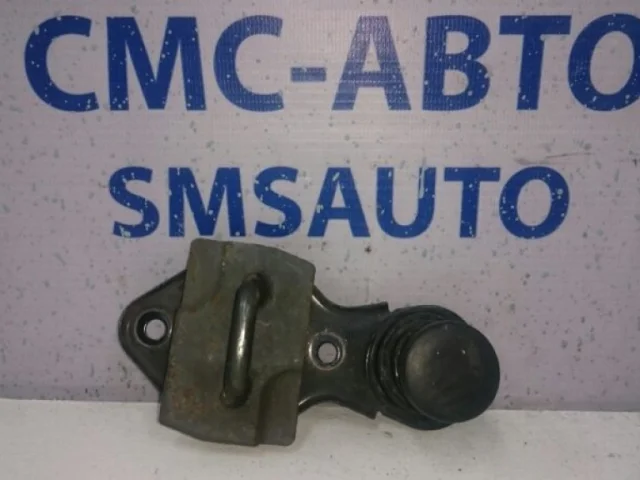 Замок капота левый для Mercedes-Benz M class W164 2005-2011 на фотографиях